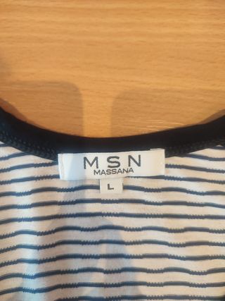 Blusa MSM blanca con rayas azules – Talla M