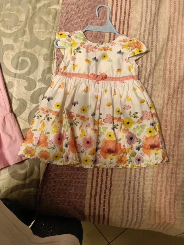 Vestito bimba floreale con farfalle