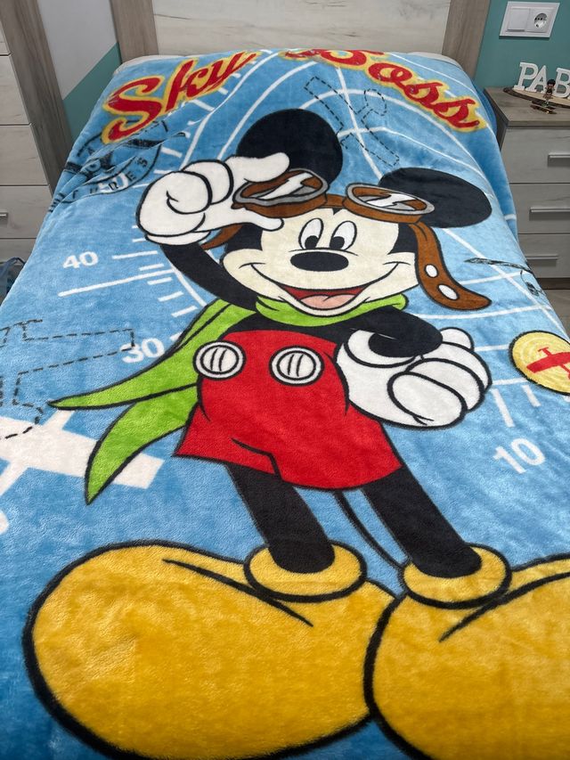 Manta Mickey Mouse Cama 105cm