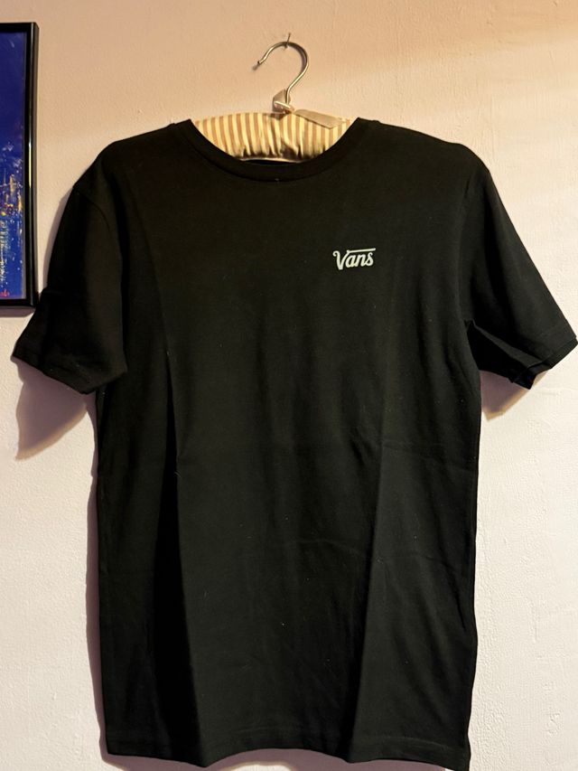 Camiseta Vans Negra.