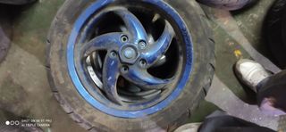 Llanta con neumático diferentes marcas