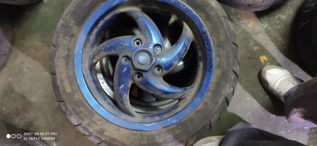 Llanta con neumático diferentes marcas