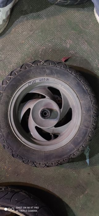 Llanta con neumático diferentes marcas