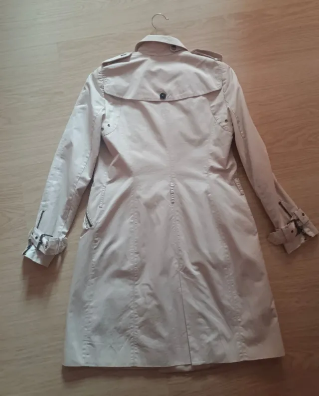 Trinchera mujer beige