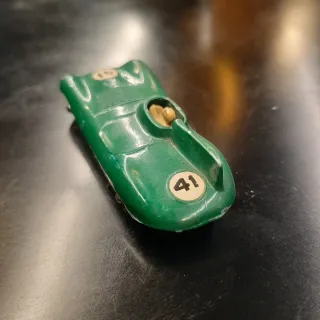 Jaguar D-Type Lesney Verde