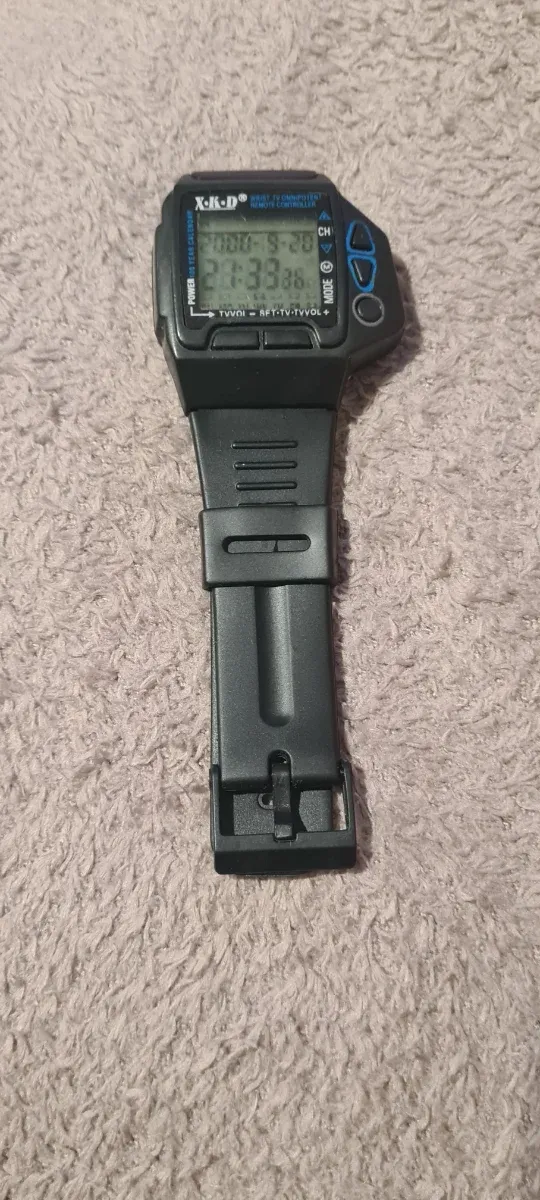 Reloj X-KD con mando a distancia