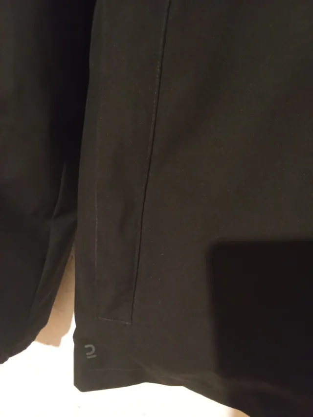 Chaqueta Wedze Negra con Capucha