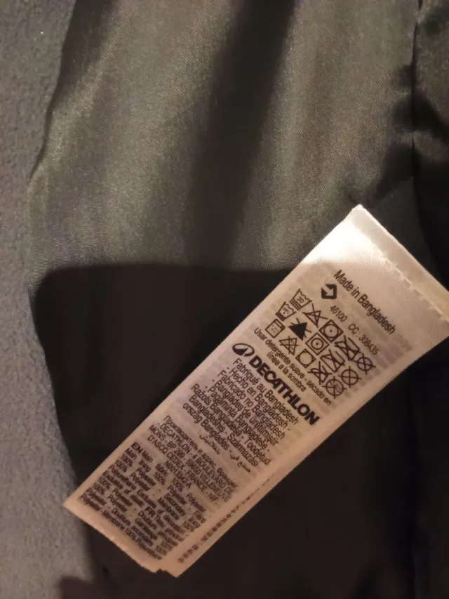 Chaqueta Wedze Negra con Capucha