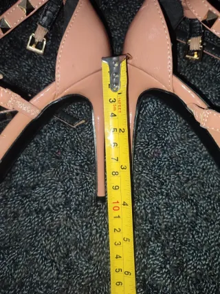 Zapatos de tacón piel con remaches Prima Donna tal