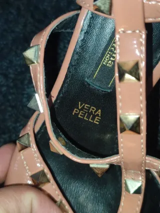 Zapatos de tacón piel con remaches Prima Donna tal