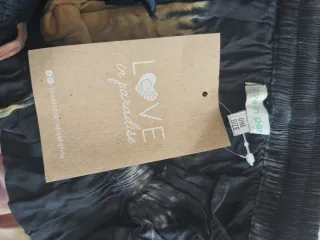 Pantalon corto love in paradais