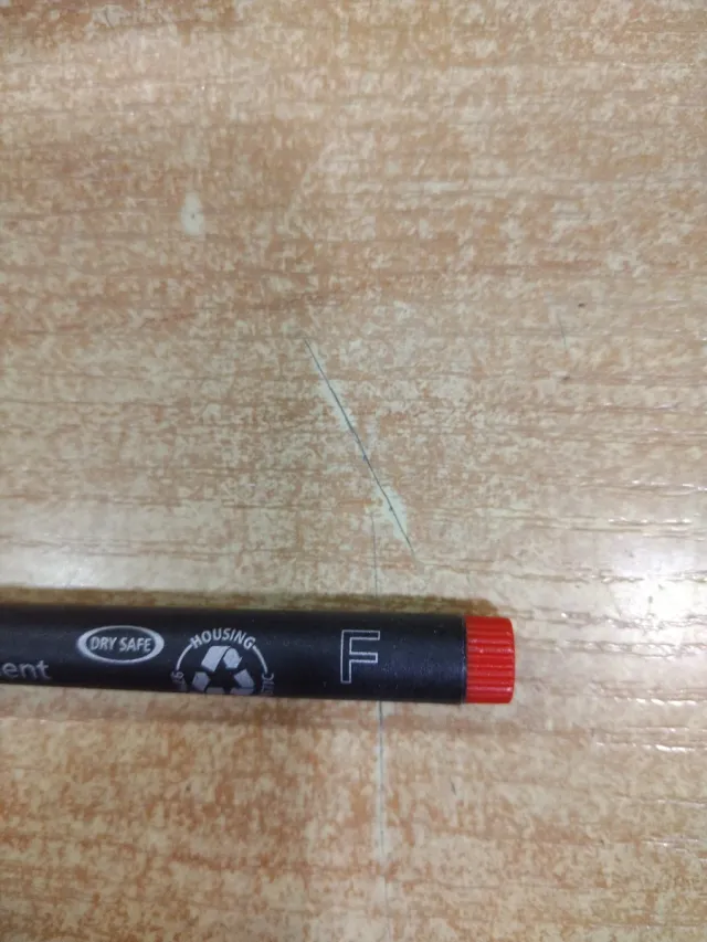 Caja Staedtler Lumocolor 318 Rojo