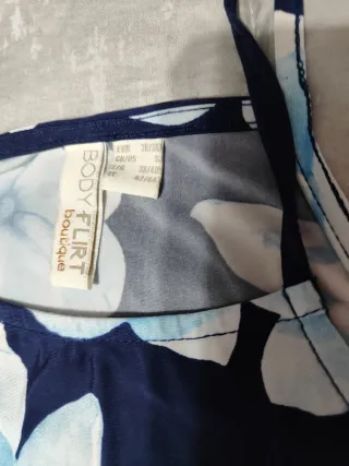 Blusa fría flores y leopardo Talla S-M