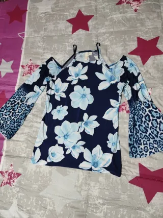 Blusa fría flores y leopardo Talla S-M