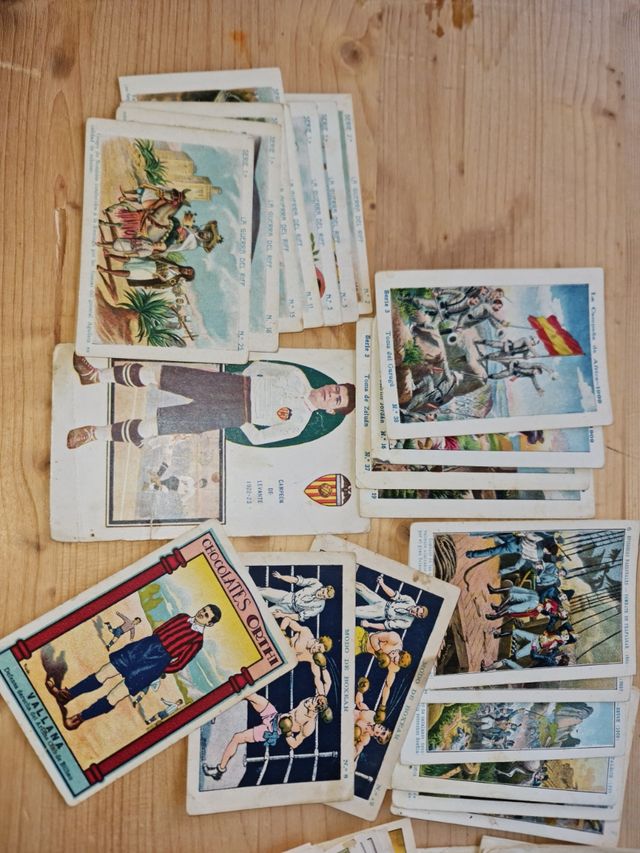 Lote de 89 cromos antiguos de colección