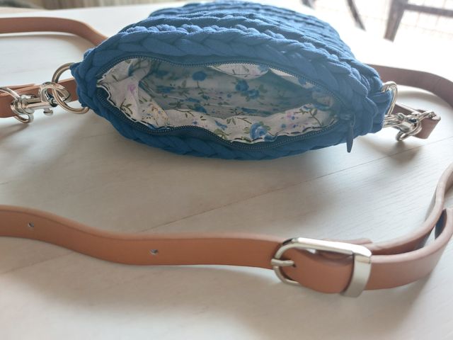 Bolso crochet móvil azul nuevo