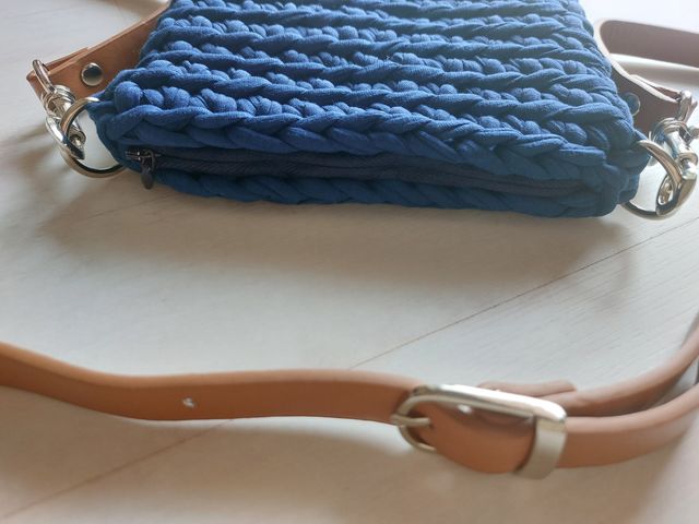 Bolso crochet móvil azul nuevo