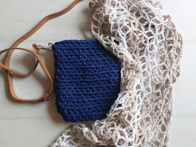 Bolso crochet móvil azul nuevo