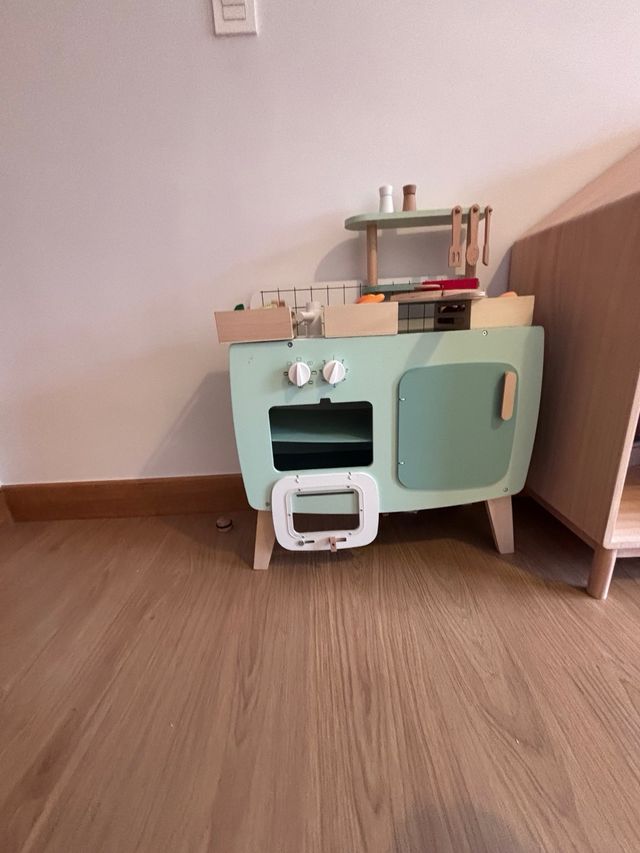 Cocina de madera infantil