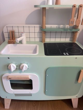 Cocina de madera infantil
