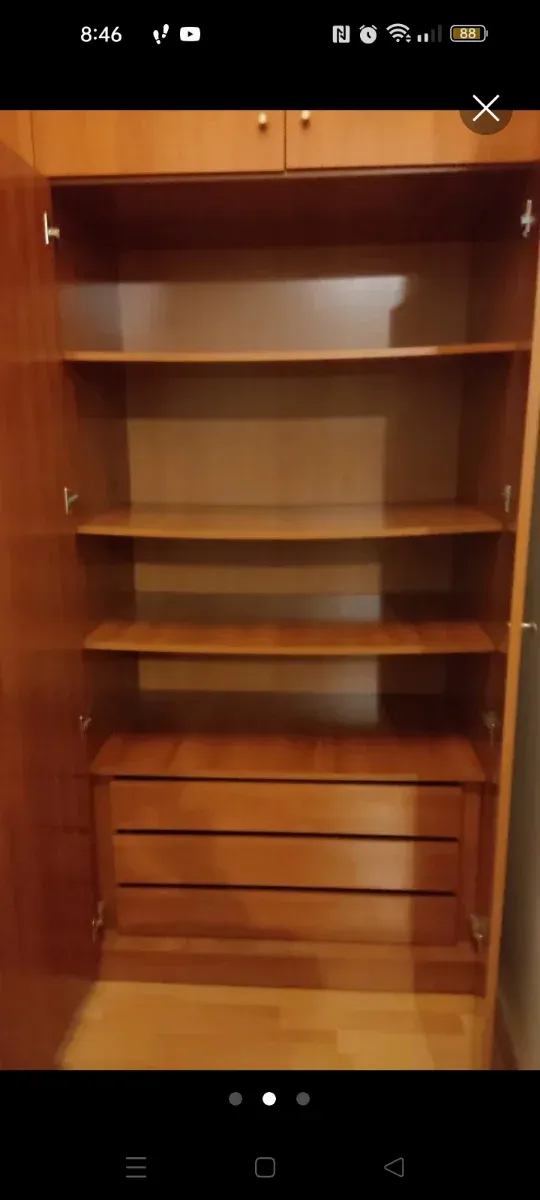 Armario ropero grande de madera