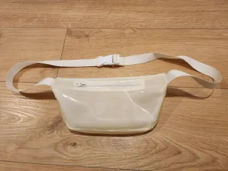 Riñonera Levi's Blanca semitransparente