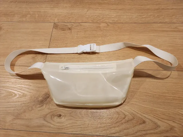 Riñonera Levi's Blanca semitransparente