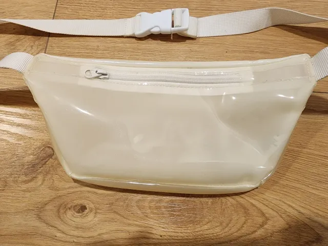 Riñonera Levi's Blanca semitransparente