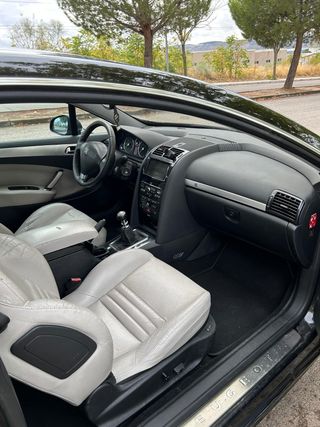 Peugeot 407 coupé 2010