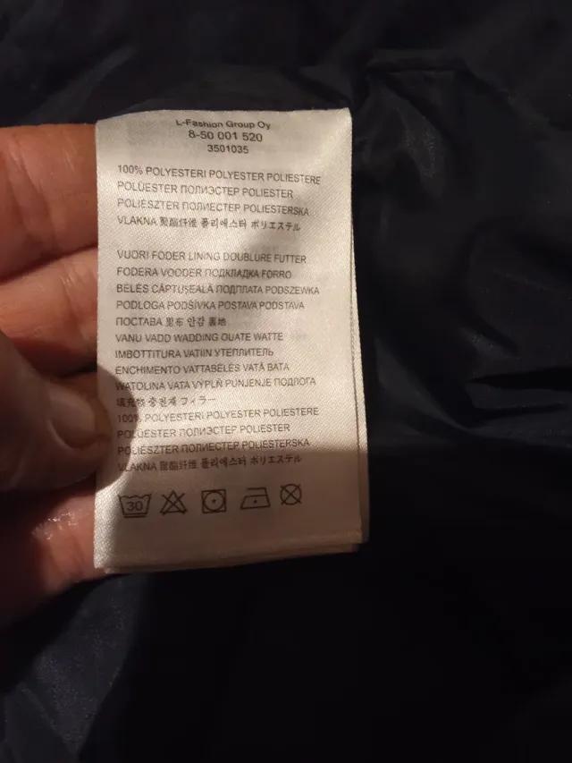 Anorak Icepeak azul y negro