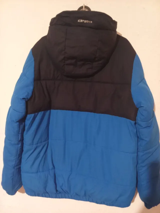 Anorak Icepeak azul y negro
