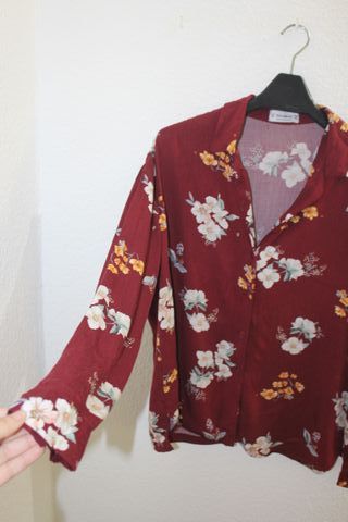 Blusa floral Pull&Bear talla S