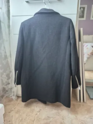 Abrigo Mango Negro Talla M