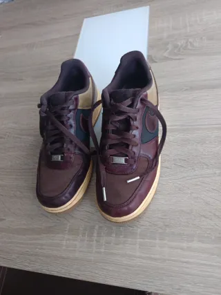 Nike Air Force 1 sticky rubber