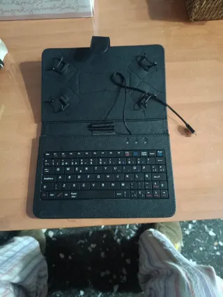 Funda para tablet con teclado