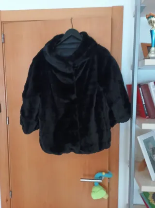 Cazadora negra reversible de buton