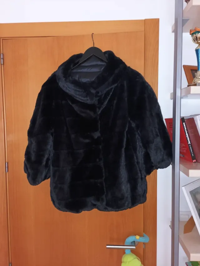 Cazadora negra reversible de buton