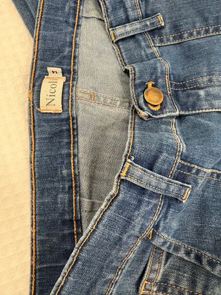 Pantalón vaquero NICOLI. TALLA 14