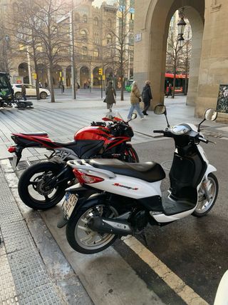 Scooter Sym Symphony 125 Blanca