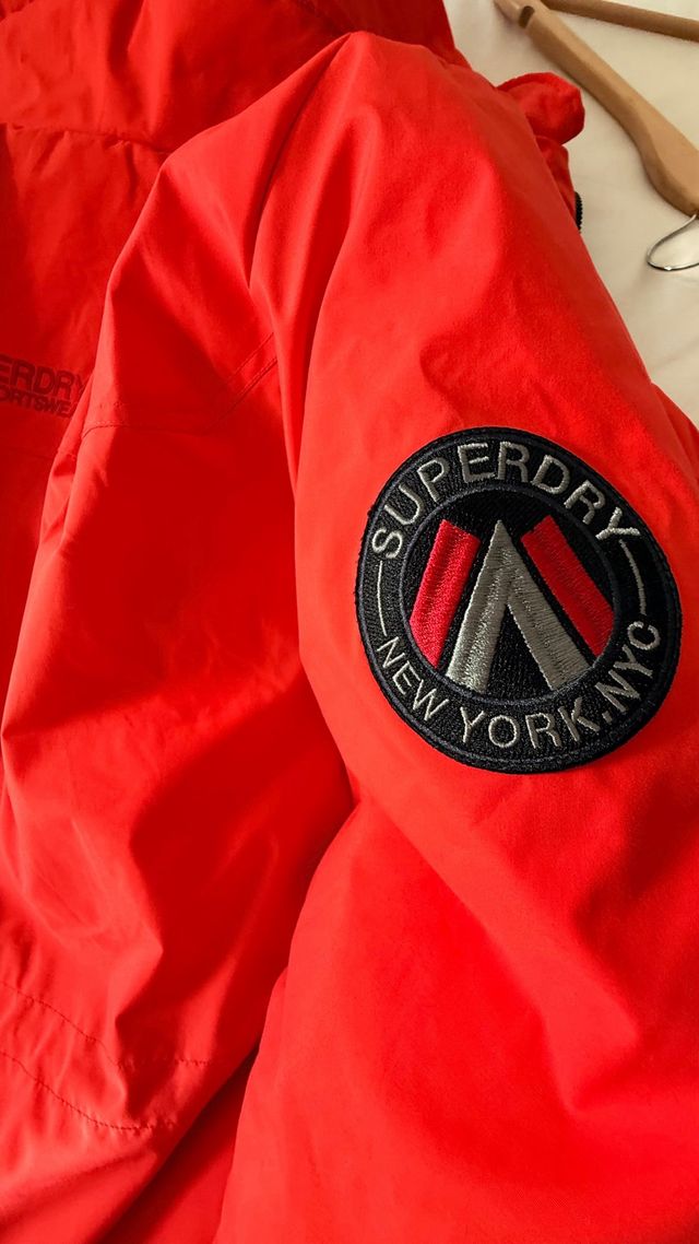 Parka Superdry Roja Talla L