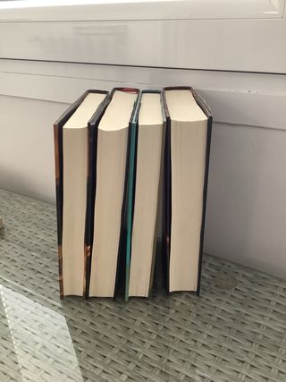 LOTE 4 NOVELAS MISTERIOPOLICÍACASHISTORIA