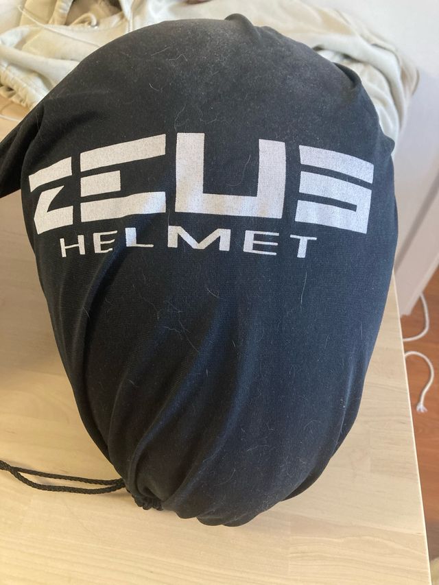 Casco de moto ZEUS