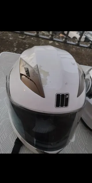 2 Caschi MotoCubo Bianchi Ottime Condizioni