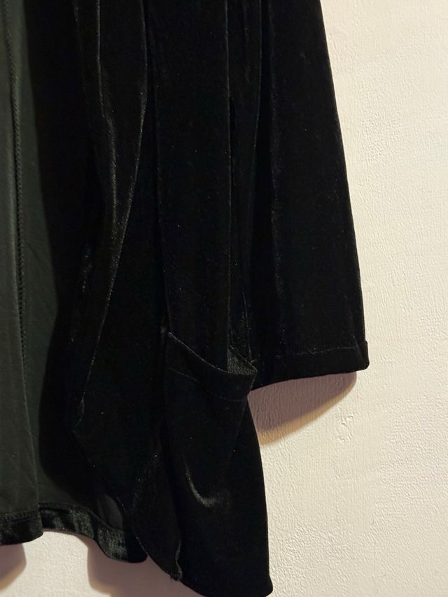 Blazer terciopelo negra.