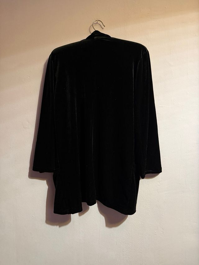 Blazer terciopelo negra.