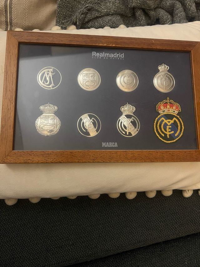 Colección Escudos Real Madrid Marco