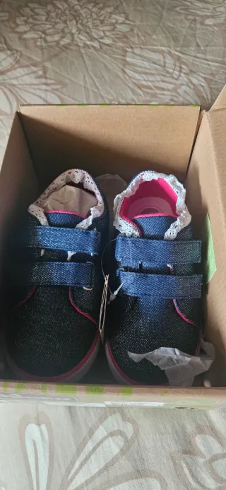 Scarpe bambina jeans con strappi