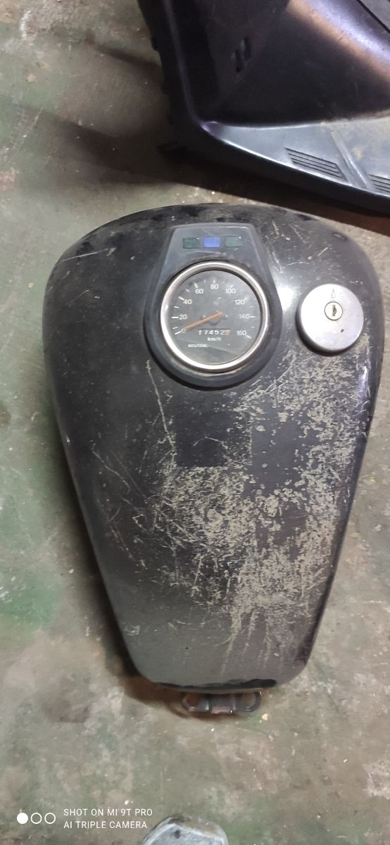 Depósito Gasolina Suzuki Negro,Yamaha tzr, Aprilia