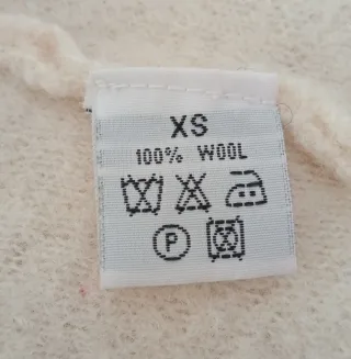 Chaqueta lana bordada mujer