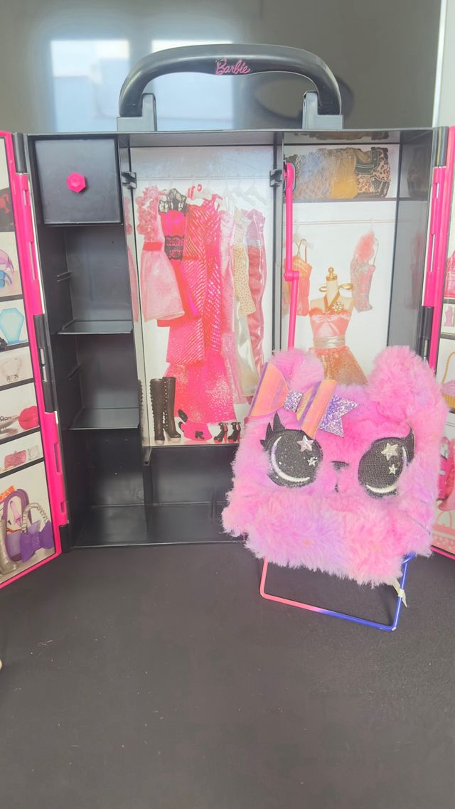 Vestidor Barbie con Accesorios